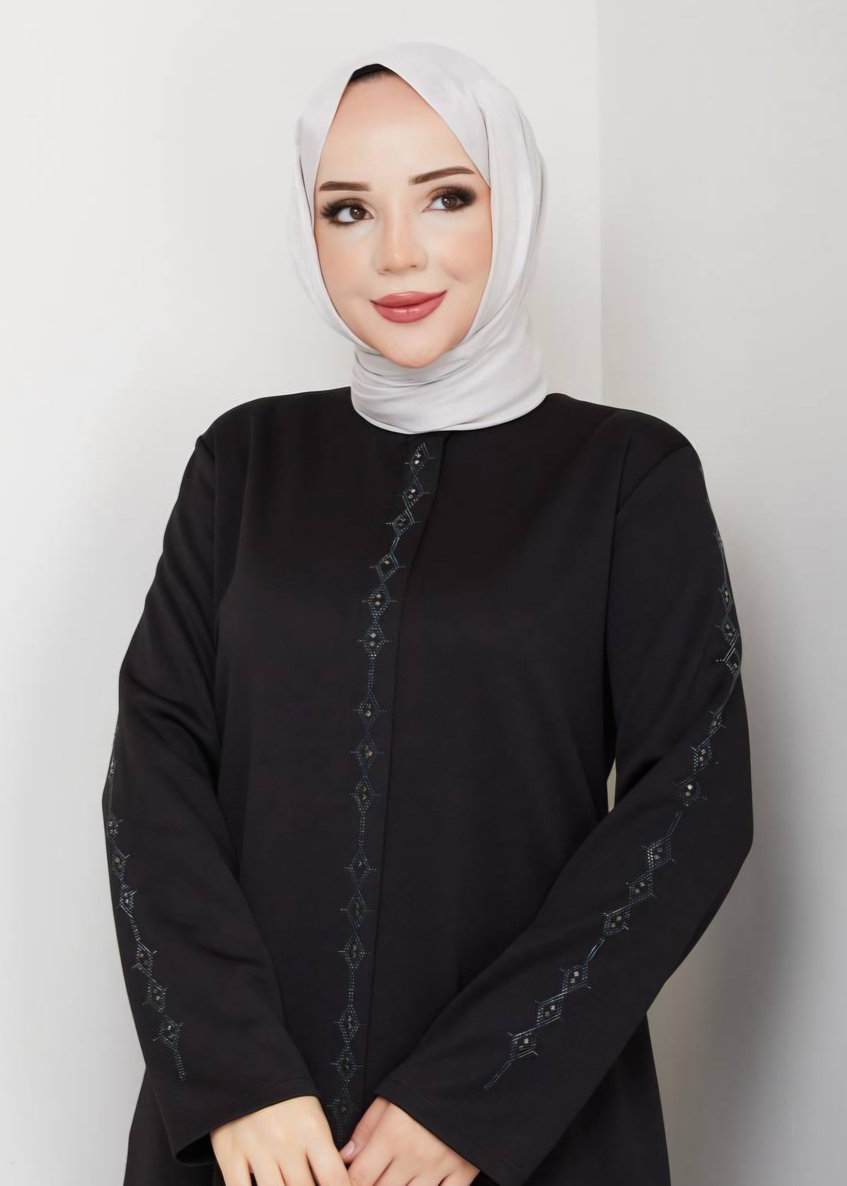 Abaya mit seitlichen Steinen - schwarz