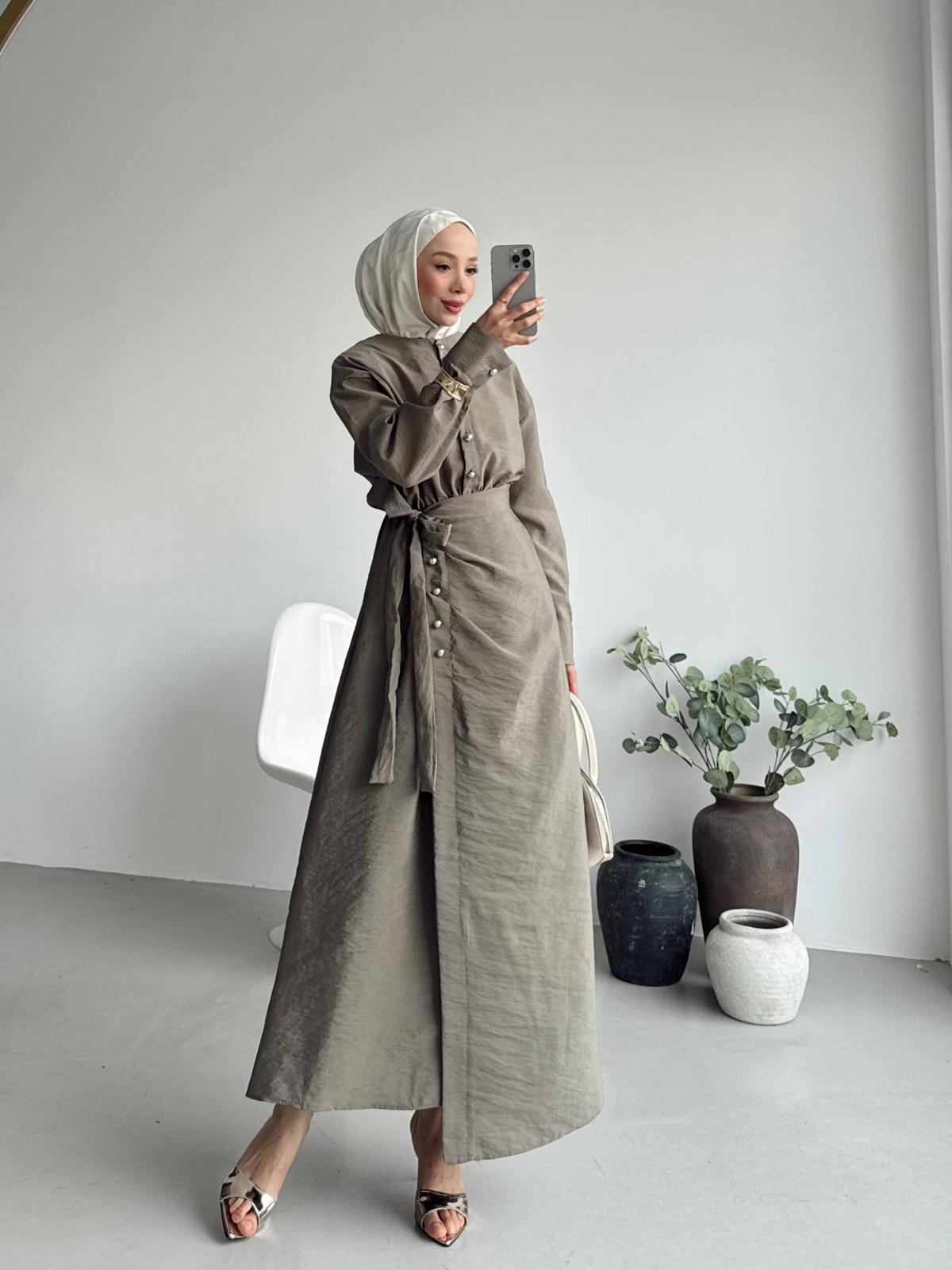 Nour Kleid